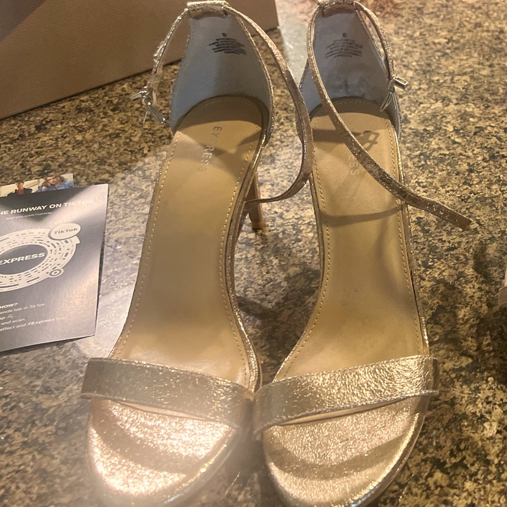 Express size 8